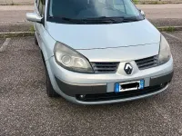 Usata Renault Scénic 120 CV (88 kW) 2004 Grigio Monovolume