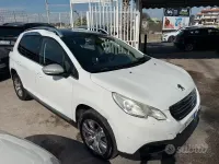 Usata Peugeot 2008 Allure 115 CV (84 kW) 2015 Bianco SUV