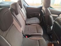 Usata Peugeot Partner Tepee 90 CV (66 kW) 2012 Grigio Monovolume