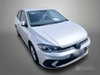 Usata VW Polo 90 CV (66 kW) 2022 Grigio Utilitaria