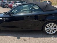 Usata BMW 118 Cabriolet 143 CV (105 kW) 2009 Nero Cabrio