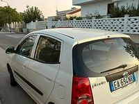 Usata Kia Picanto 62 CV (45 kW) 2010 Bianco Utilitaria