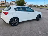 Usata Alfa Romeo Giulietta 120 CV (88 kW) 2014 Bianco Utilitaria