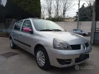 Usata Renault Clio II Dynamique 75 CV (55 kW) 2007 Grigio Berlina