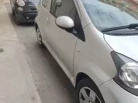 Usata Toyota Aygo 68 CV (50 kW) 2006 Grigio Utilitaria