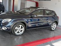 Usata Mercedes GLA200 135 CV (99 kW) 2018 Blu SUV