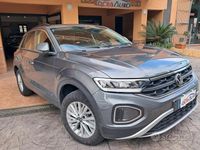 Usata VW T-Roc Style 110 CV (80 kW) 2022 Grigio SUV
