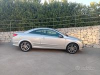 Usata Opel Astra Cabriolet 101 CV (74 kW) 2007 Grigio Cabrio