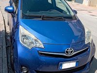 Usata Toyota Verso-S 89 CV (65 kW) 2012 Blu Monovolume