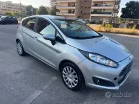 Usata Ford Fiesta Titanium 60 CV (44 kW) 2017 Grigio Utilitaria