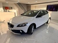 Usata Volvo V40 CC 120 CV (88 kW) 2018 Bianco Station wagon