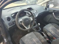Usata Ford Fiesta 97 CV (71 kW) 2009 Blu/azzurro Utilitaria