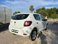 Usata Dacia Sandero 72 CV (52 kW) 2013 Bianco Berlina