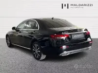 Usata Mercedes E220 Exclusive 194 CV (142 kW) 2021 Nero Berlina