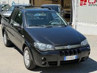Usado Fiat Strada 84 HP (61 kW) 2007 Preto Pickup