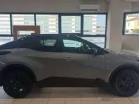 Nuova Subaru Uncharted 164 kW (224 CV) 2026 Grigio con tettino nero SUV
