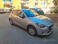 Usata Mazda 2 105 CV (77 kW) 2017 Grigio Berlina