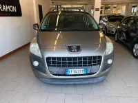 Usata Peugeot 3008 Business-Line 109 CV (80 kW) 2011 Beige Station wagon