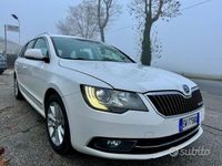 usata Skoda Superb 1.6tdi my14 Autocarro IVA - 2014