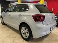 Usata VW Polo 80 CV (58 kW) 2019 Grigio Utilitaria