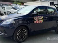 Usata Lancia Ypsilon 69 CV (50 kW) 2018 Blu Utilitaria