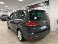 Usata VW Sharan Executive 150 CV (110 kW) 2019 Grigio scuro Monovolume