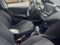 Gebraucht Peugeot 208 Allure 82 PS (60 kW) 2017 Kleinwagen