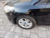 Usata Ford Focus 115 CV (84 kW) 2012 Nero Station wagon