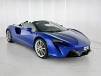 Nuova McLaren Artura 700 CV (514 kW) 2026 Blu/azzurro Cabrio