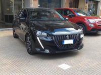Usata Peugeot 208 Allure 101 CV (74 kW) 2023 Nero Utilitaria