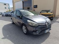 Usata Renault Clio IV Intens 75 CV (55 kW) 2017 Grigio(met.) Berlina
