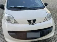 Usata Peugeot 107 68 CV (50 kW) 2006 Bianco Utilitaria
