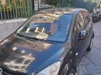 Usata Opel Agila 65 CV (47 kW) 2010 Nero Utilitaria