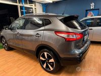 Usata Nissan Qashqai Tekna 110 CV (80 kW) 2016 Grigio SUV