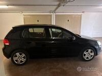 Usata VW Golf VI 105 CV (77 kW) 2010 Nero Utilitaria