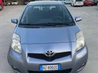 Usata Toyota Yaris Sol 90 CV (66 kW) 2010 Utilitaria