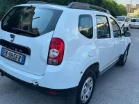 Usata Dacia Duster 102 CV (75 kW) 2012 Bianco SUV