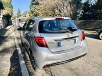 Usata Toyota Yaris Active 69 CV (50 kW) 2016 Berlina