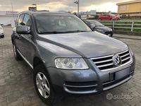 Usata VW Touareg R 174 CV (127 kW) 2005 Grigio SUV
