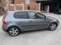 Usata VW Golf VI Sportline 105 CV (77 kW) 2008 Grigio scuro metallizzato Utilitaria