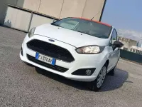 Gebraucht Ford Fiesta 75 PS (55 kW) 2017 Weiß Kleinwagen