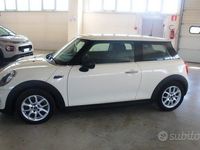 Usata Mini One D 95 CV (69 kW) 2018 Beige Utilitaria