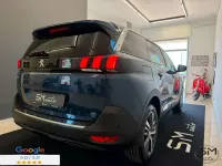 Usata Peugeot 5008 Allure 131 CV (96 kW) 2022 Bluazzurro SUV