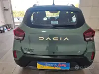 Usata Dacia Spring Comfort Plus 19 kW (26 CV) 2023 Verde Utilitaria