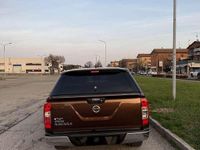 Usata Nissan Navarra 190 CV (139 kW) 2016 Marrone SUV