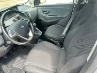 Begagnad Lancia Ypsilon 69 HK (50 kW) 2021 Silver Halvkombi