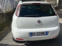 Usata Fiat Punto Lounge 95 CV (69 kW) 2012 Bianco Utilitaria