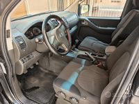 Second-hand Nissan Navara 171 CP (125 kW) 2009 Gri Pickup