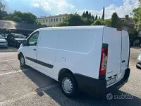 Usata Peugeot Expert 120 CV (88 kW) 2010 Bianco Furgone