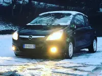 Usata Opel Corsa 90 CV (66 kW) 2010 Utilitaria